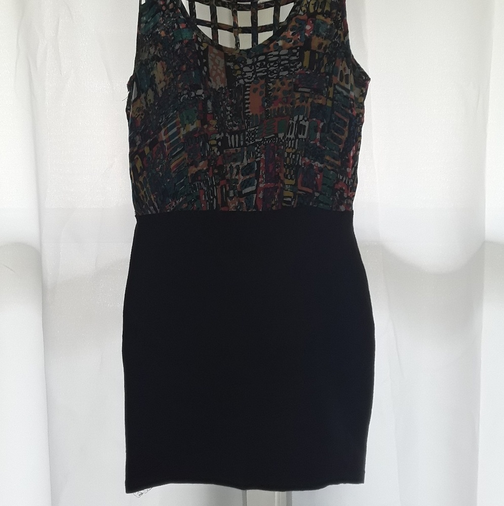 Dress - Picture 2 of 2